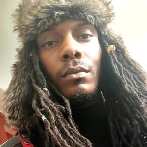 Meet your Posher, Everett